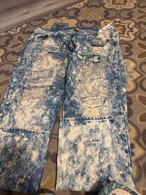 Men's Bleached Blue Distressed Jeans